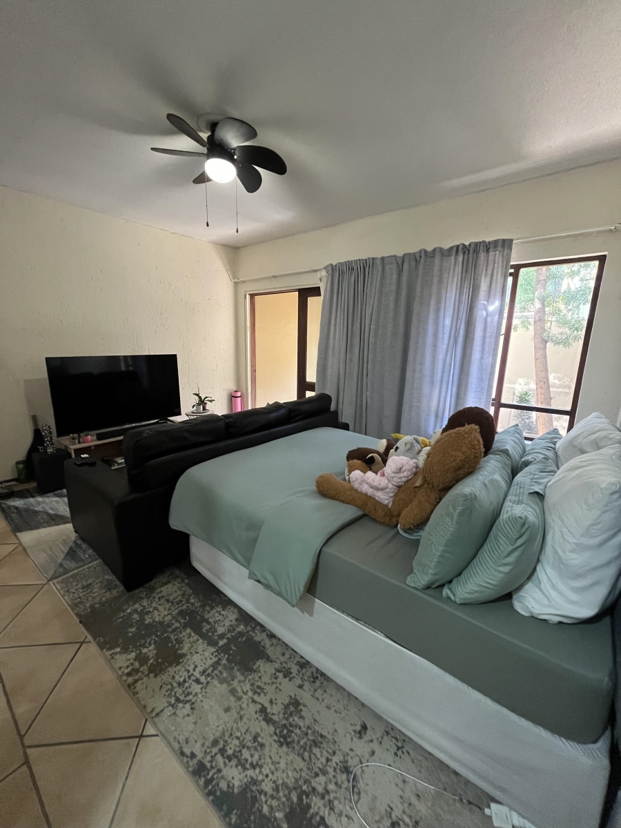 To Let 1 Bedroom Property for Rent in Lonehill Gauteng
