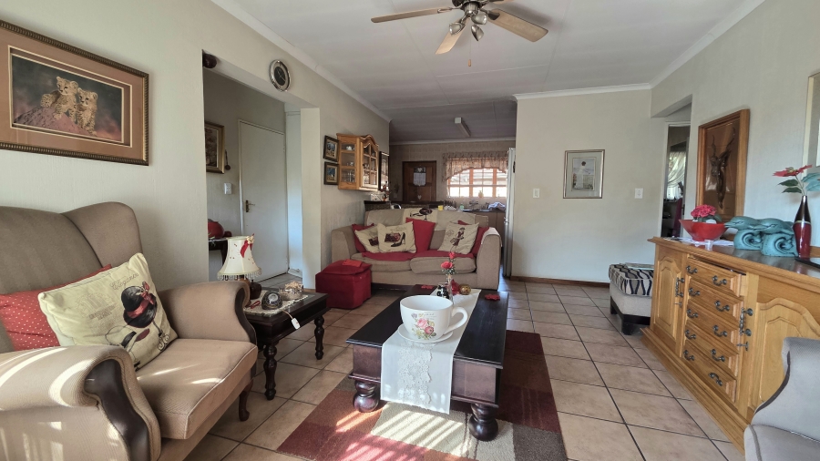 2 Bedroom Property for Sale in Montana Tuine Gauteng