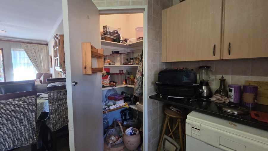 2 Bedroom Property for Sale in Montana Tuine Gauteng