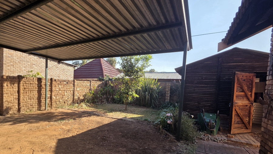 3 Bedroom Property for Sale in Sinoville Gauteng
