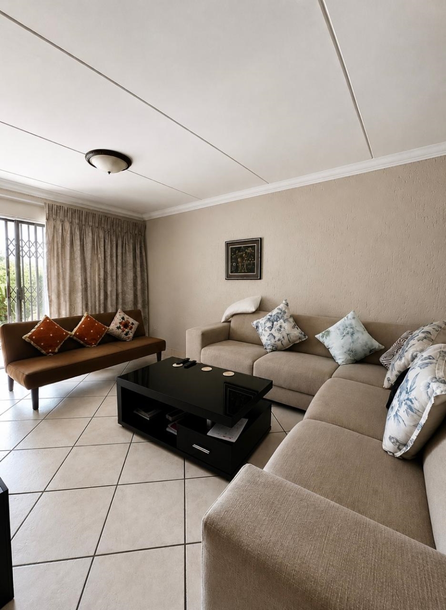 2 Bedroom Property for Sale in Sunninghill Gauteng