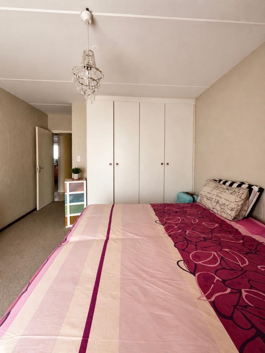 2 Bedroom Property for Sale in Sunninghill Gauteng