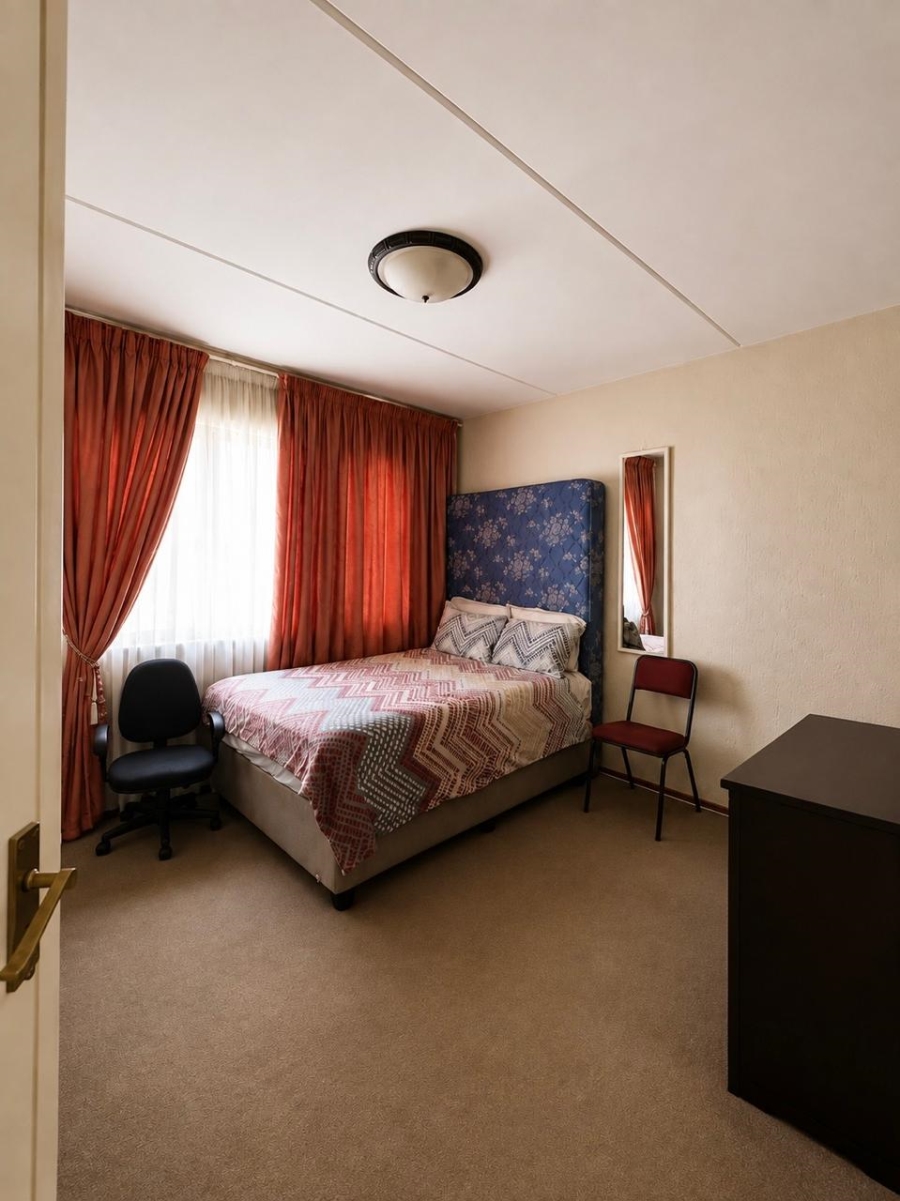 2 Bedroom Property for Sale in Sunninghill Gauteng