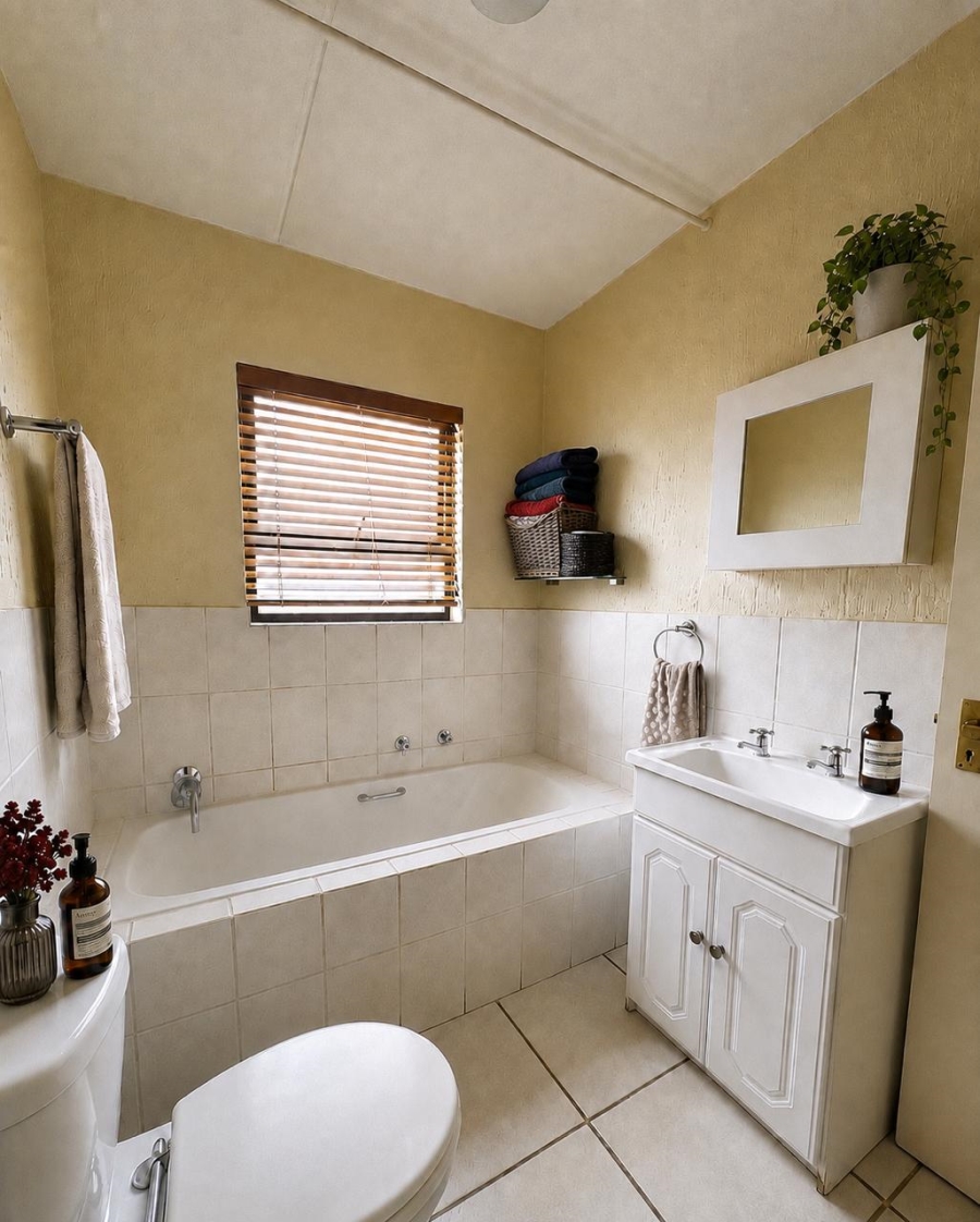 2 Bedroom Property for Sale in Sunninghill Gauteng
