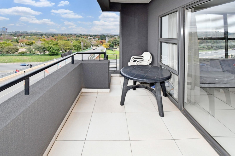 To Let 2 Bedroom Property for Rent in Bedford Gardens Gauteng