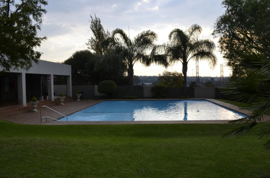 2 Bedroom Property for Sale in Marais Steyn Park Gauteng