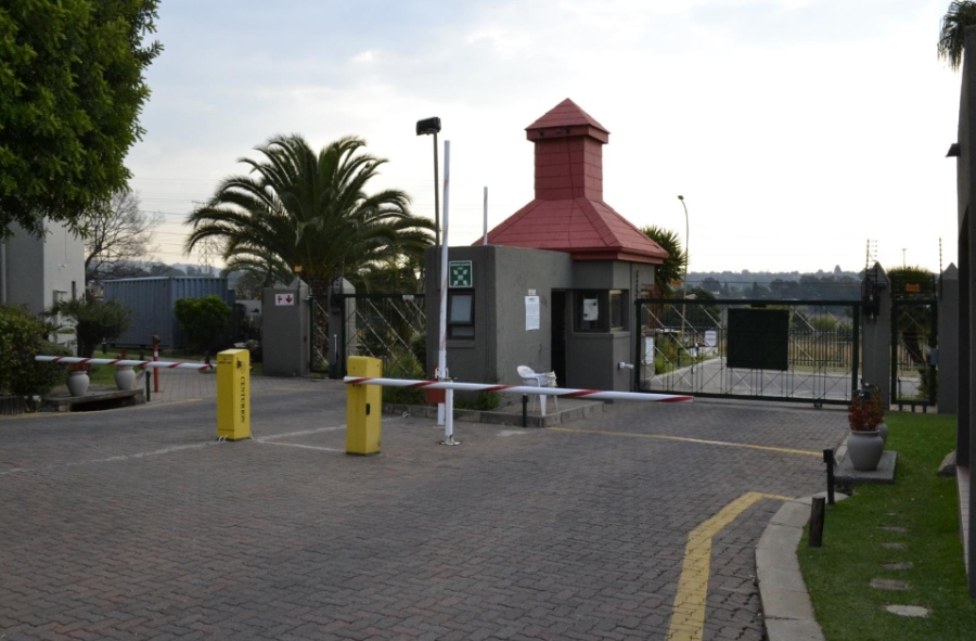 2 Bedroom Property for Sale in Marais Steyn Park Gauteng