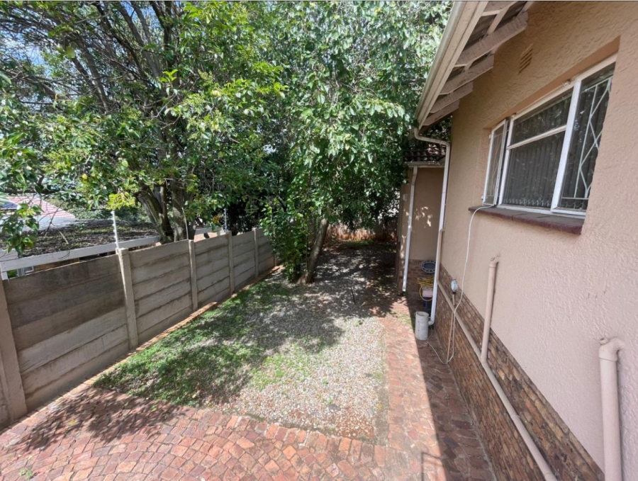 4 Bedroom Property for Sale in Glenvista Gauteng