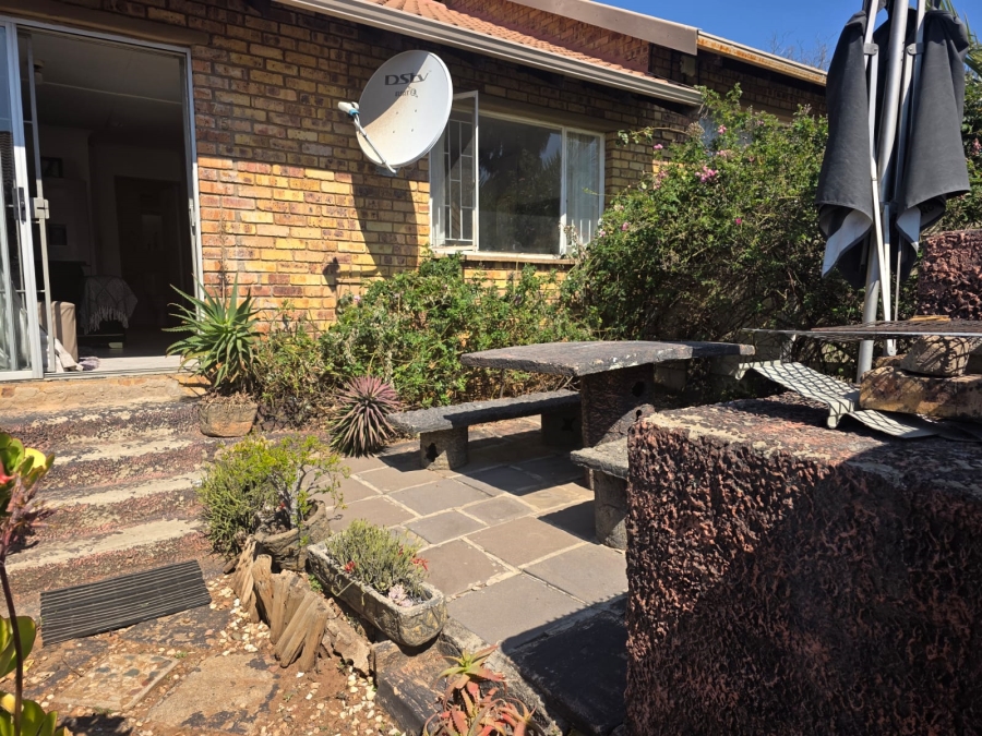 2 Bedroom Property for Sale in Birch Acres Gauteng