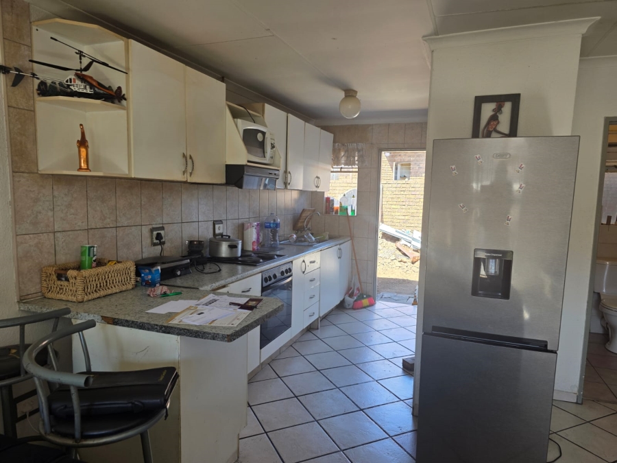 2 Bedroom Property for Sale in Birch Acres Gauteng