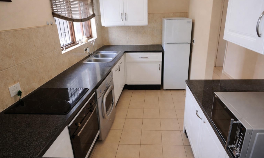 2 Bedroom Property for Sale in Sunninghill Gauteng