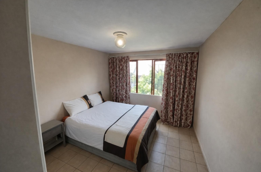 2 Bedroom Property for Sale in Sunninghill Gauteng