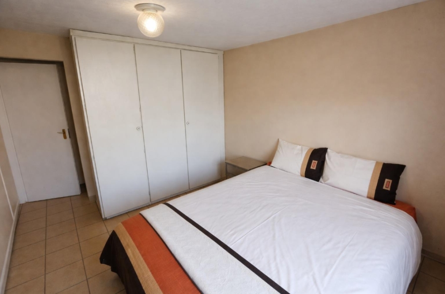 2 Bedroom Property for Sale in Sunninghill Gauteng