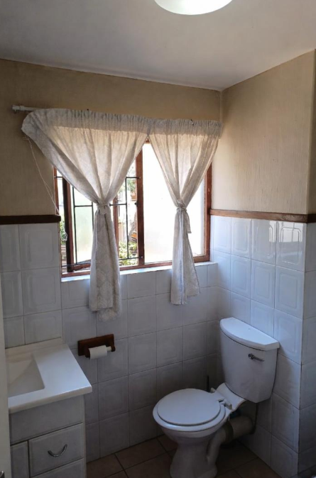 2 Bedroom Property for Sale in Sunninghill Gauteng