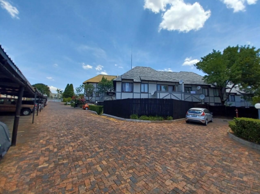 2 Bedroom Property for Sale in Sunninghill Gauteng