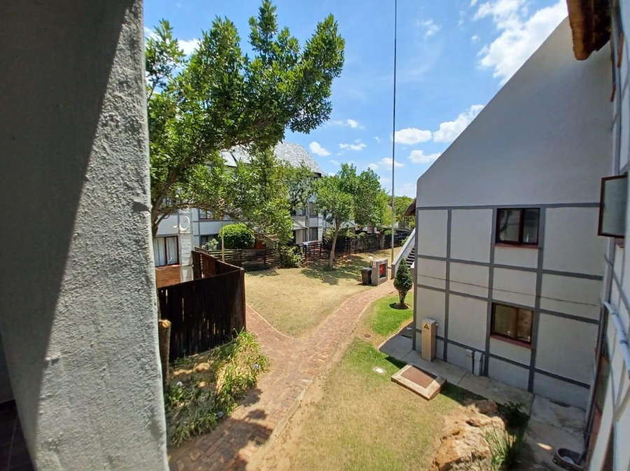 2 Bedroom Property for Sale in Sunninghill Gauteng