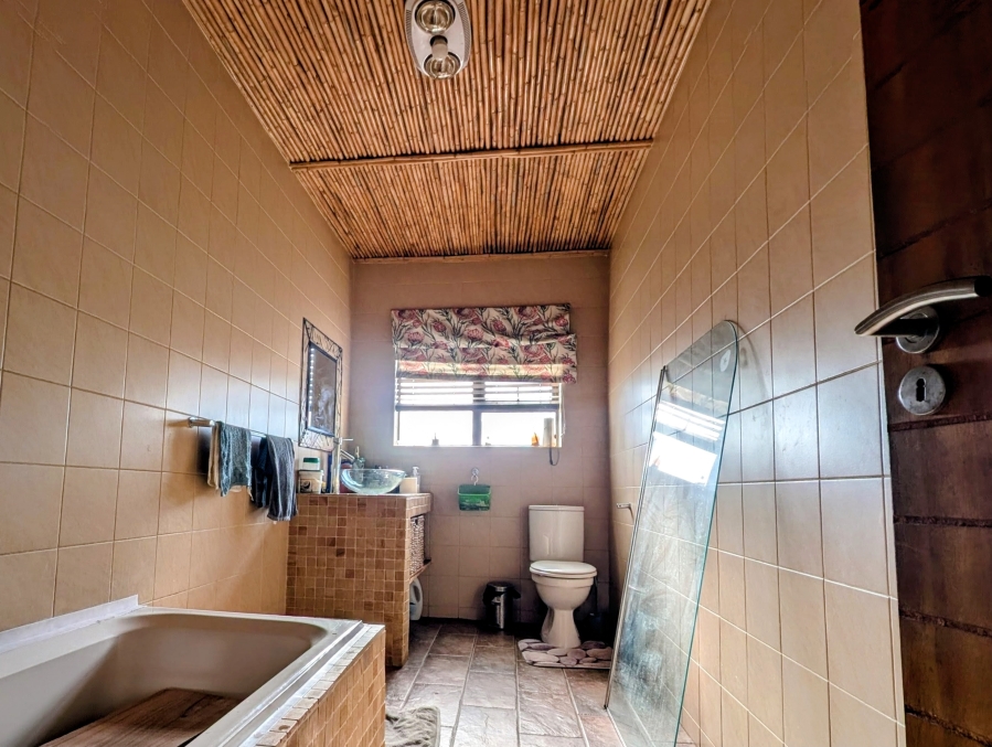3 Bedroom Property for Sale in Blue Saddle Ranches Gauteng