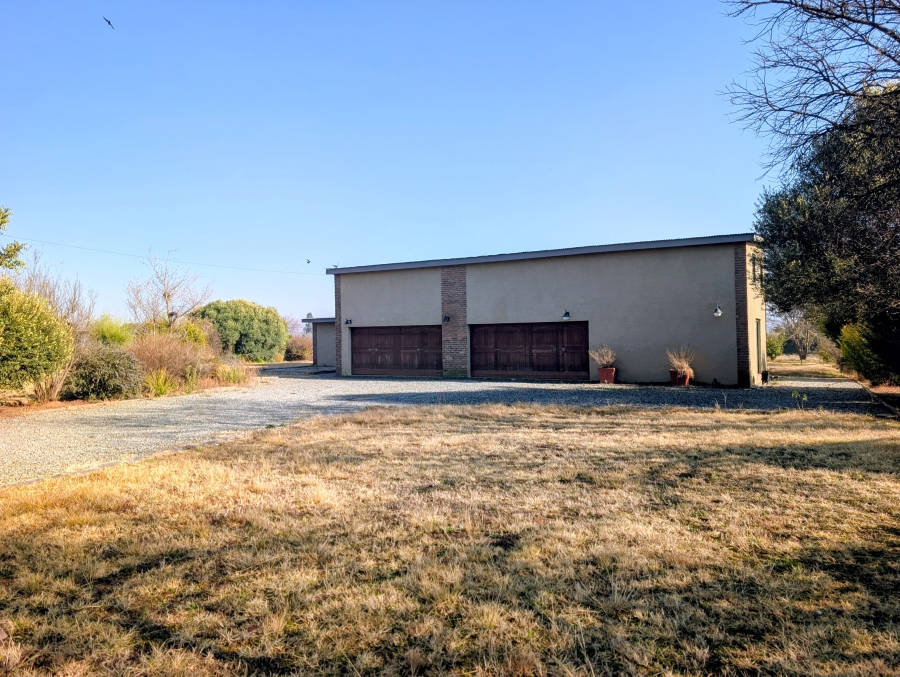 3 Bedroom Property for Sale in Blue Saddle Ranches Gauteng