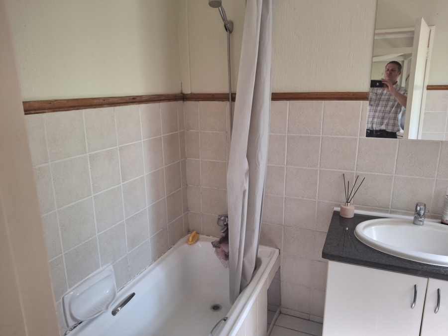 To Let 1 Bedroom Property for Rent in Olympus AH Gauteng