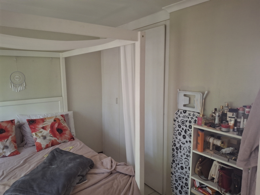 To Let 1 Bedroom Property for Rent in Olympus AH Gauteng