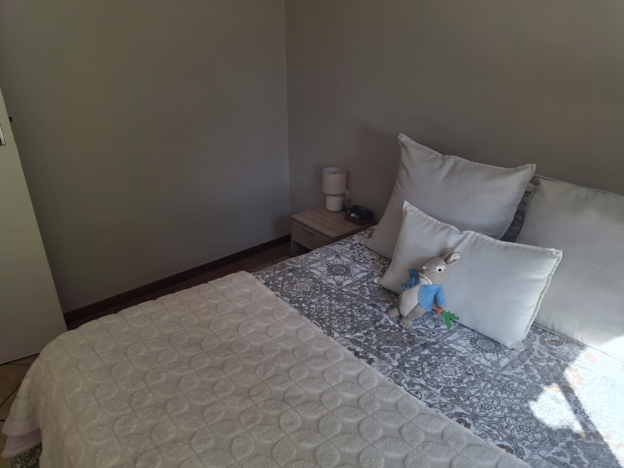 To Let 2 Bedroom Property for Rent in Equestria Gauteng