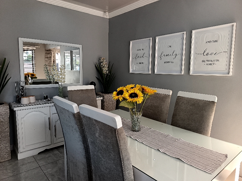 4 Bedroom Property for Sale in Brackendowns Gauteng