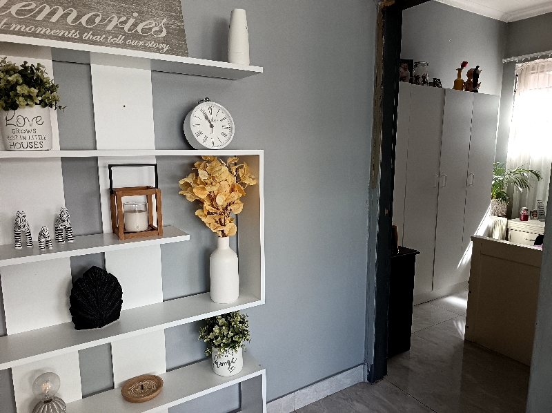 4 Bedroom Property for Sale in Brackendowns Gauteng
