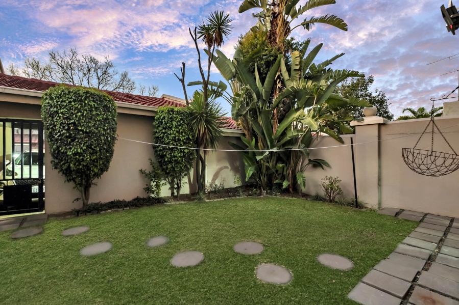 2 Bedroom Property for Sale in Morningside Gauteng
