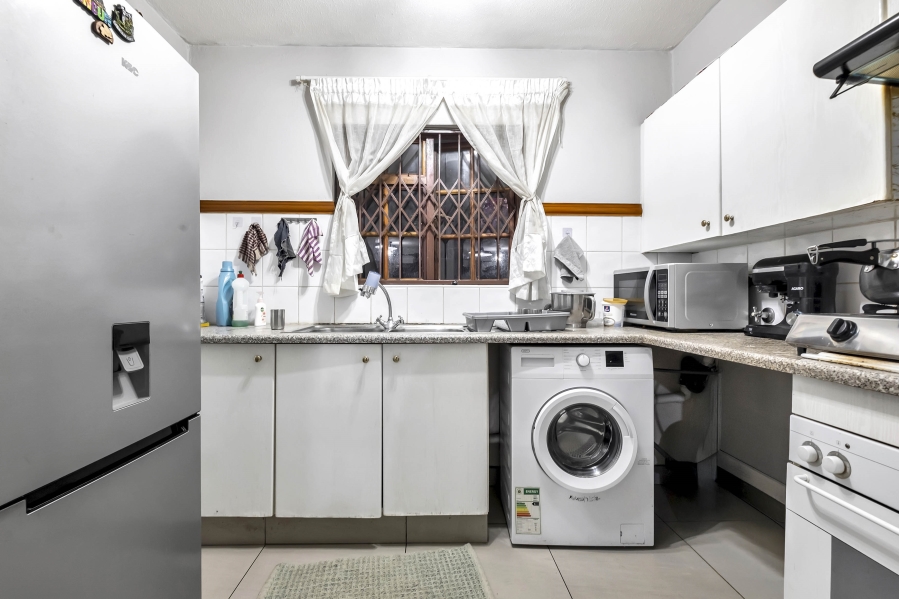 2 Bedroom Property for Sale in Morningside Gauteng
