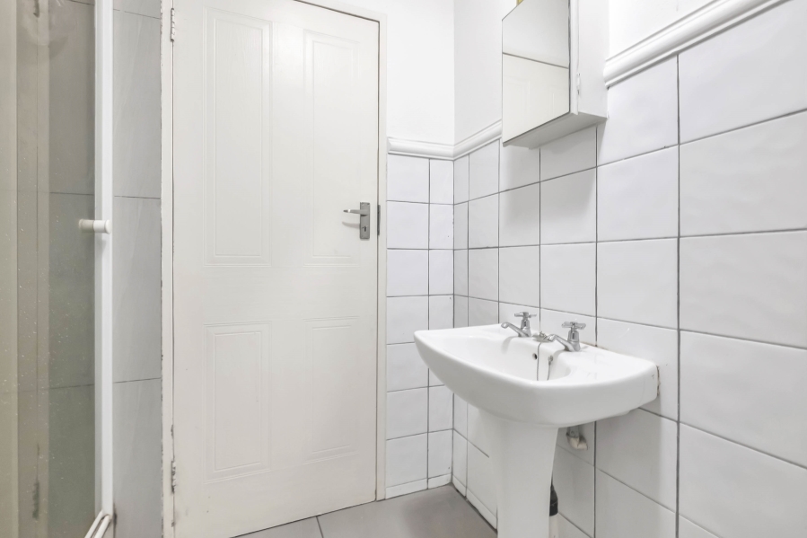 2 Bedroom Property for Sale in Morningside Gauteng