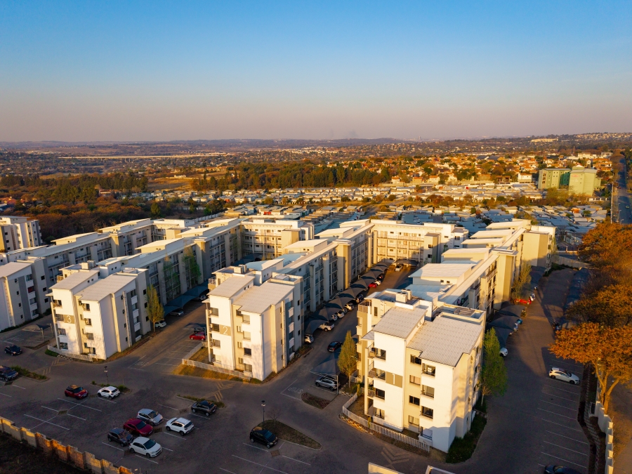 3 Bedroom Property for Sale in Broadacres Gauteng