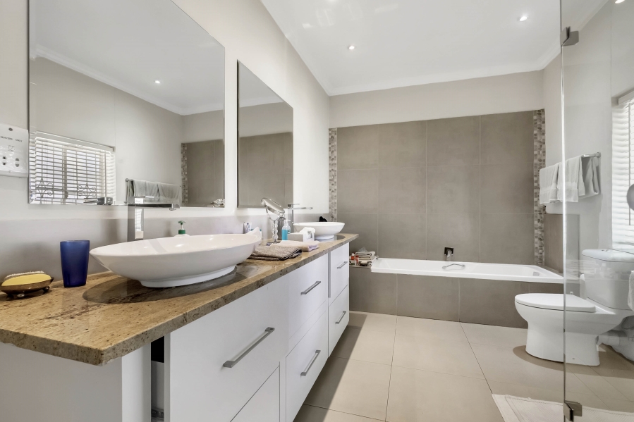 4 Bedroom Property for Sale in Inanda Gauteng