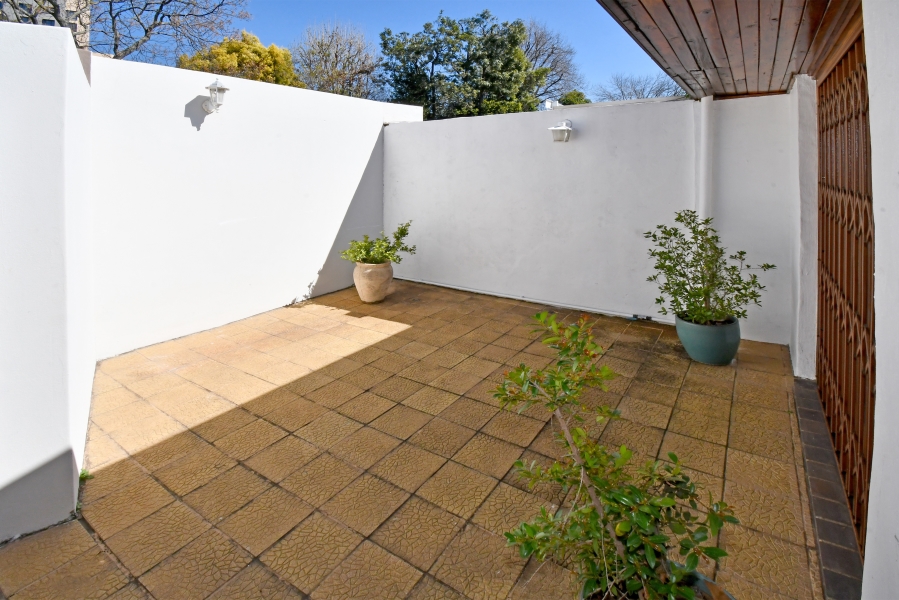 2 Bedroom Property for Sale in Hyde Park Gauteng