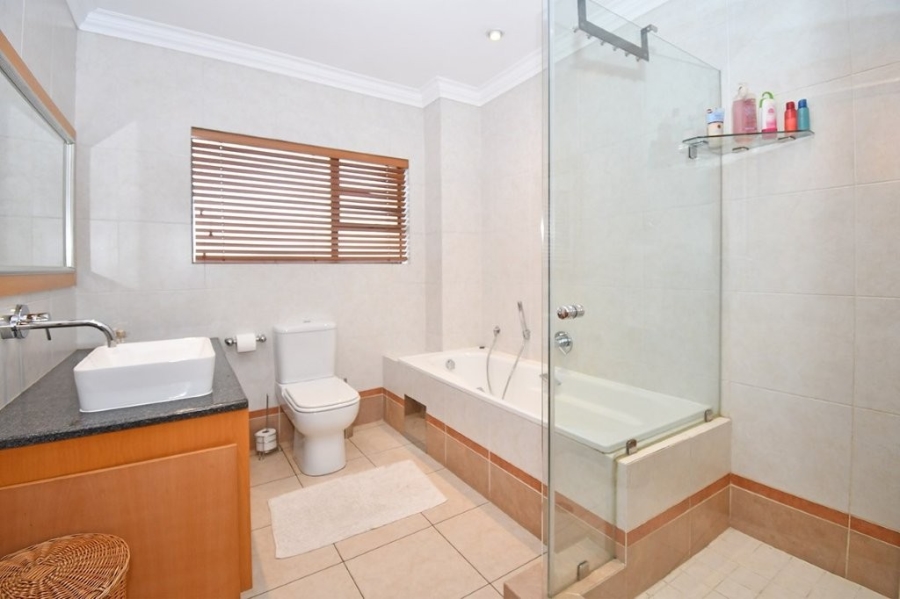 4 Bedroom Property for Sale in Kensington Gauteng