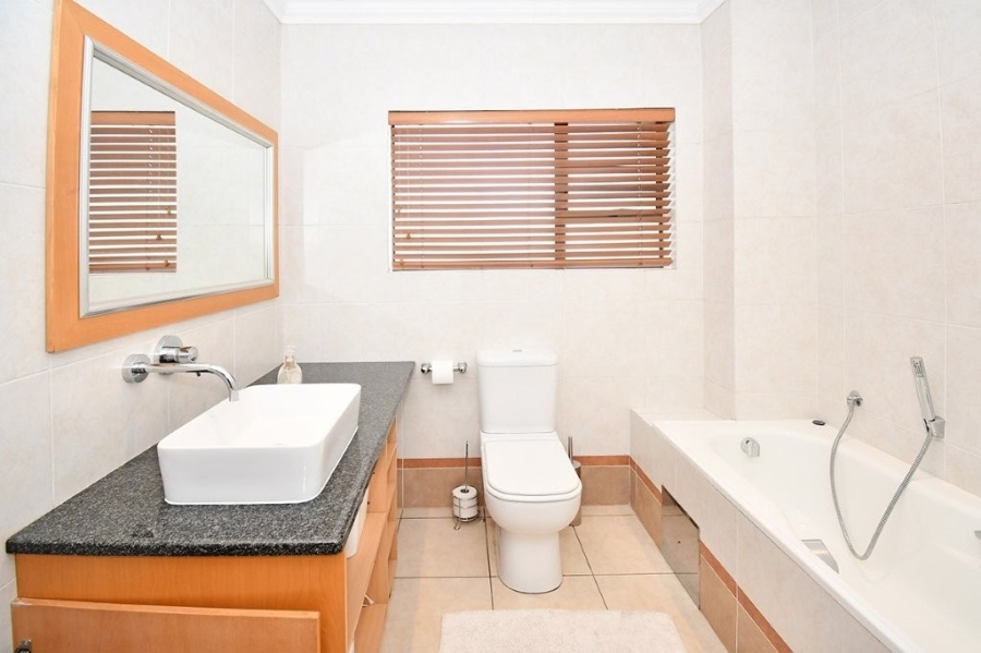 4 Bedroom Property for Sale in Kensington Gauteng