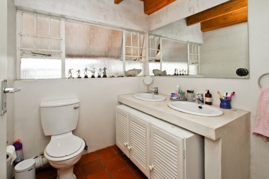 To Let 4 Bedroom Property for Rent in Mountain View Gauteng