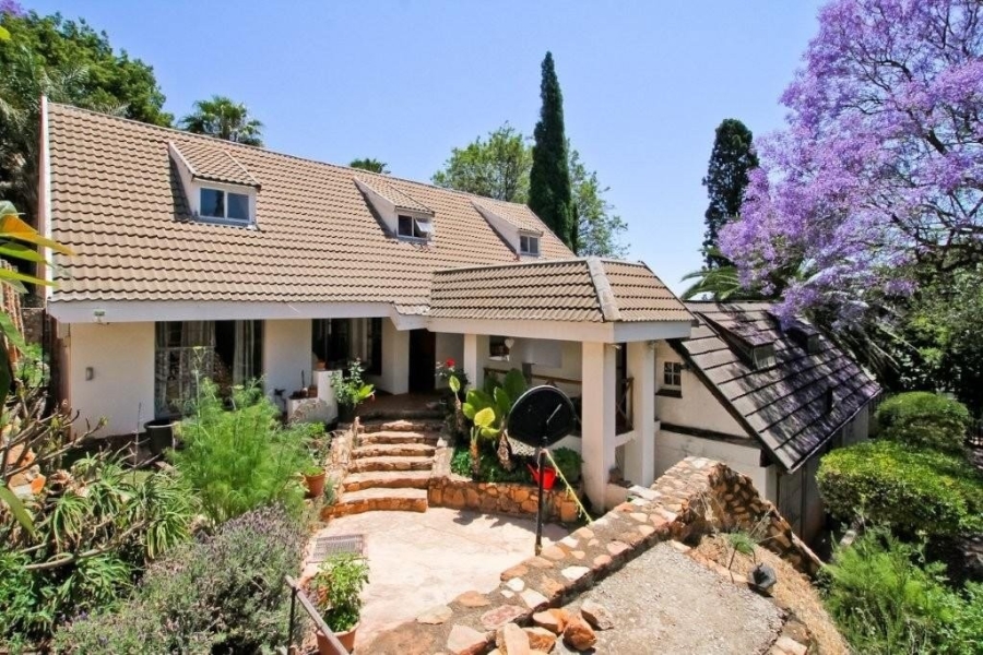 To Let 4 Bedroom Property for Rent in Mountain View Gauteng
