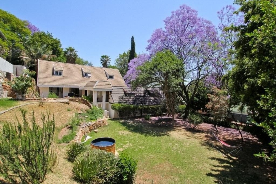 To Let 4 Bedroom Property for Rent in Mountain View Gauteng