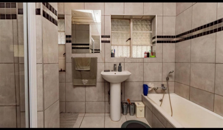 3 Bedroom Property for Sale in Delville Gauteng