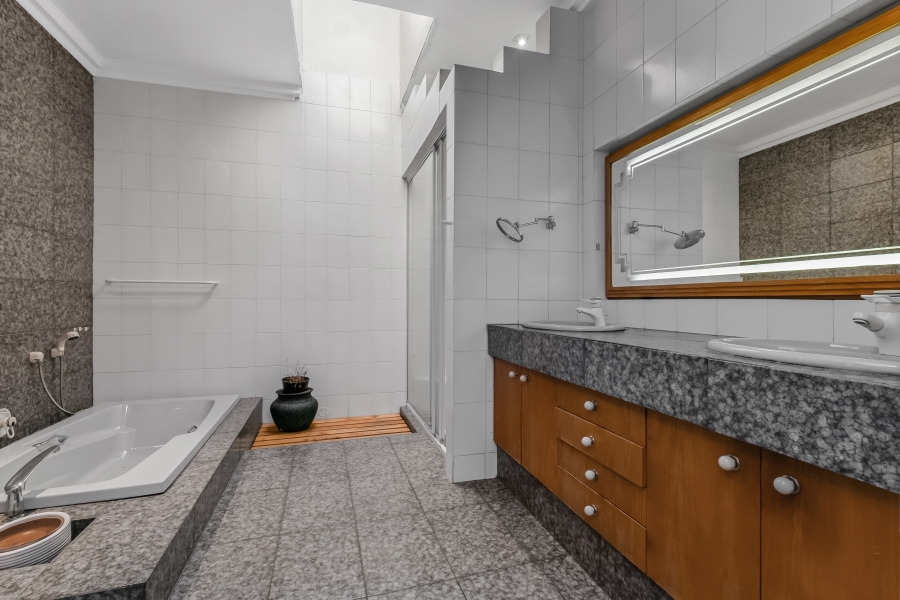To Let 5 Bedroom Property for Rent in Bryanston Gauteng