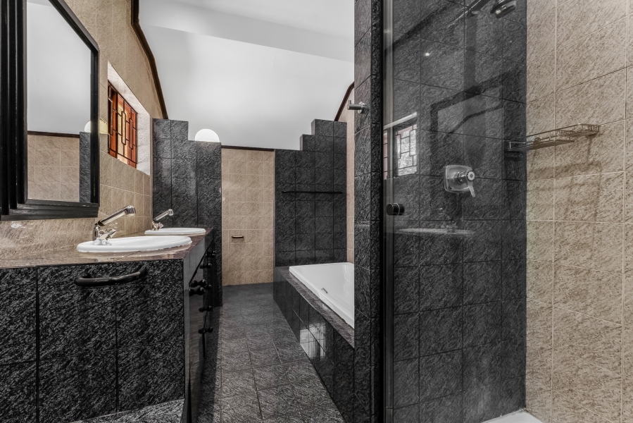 To Let 5 Bedroom Property for Rent in Bryanston Gauteng