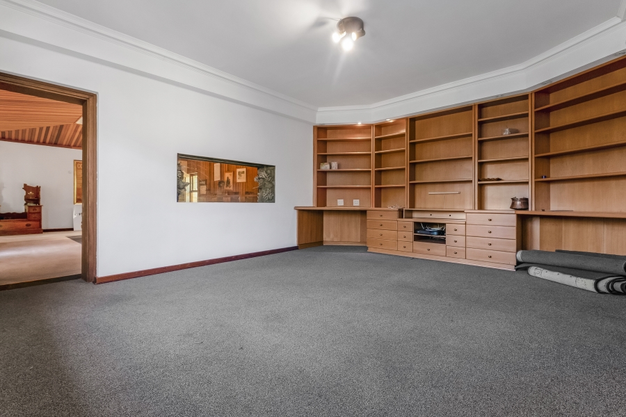 To Let 5 Bedroom Property for Rent in Bryanston Gauteng