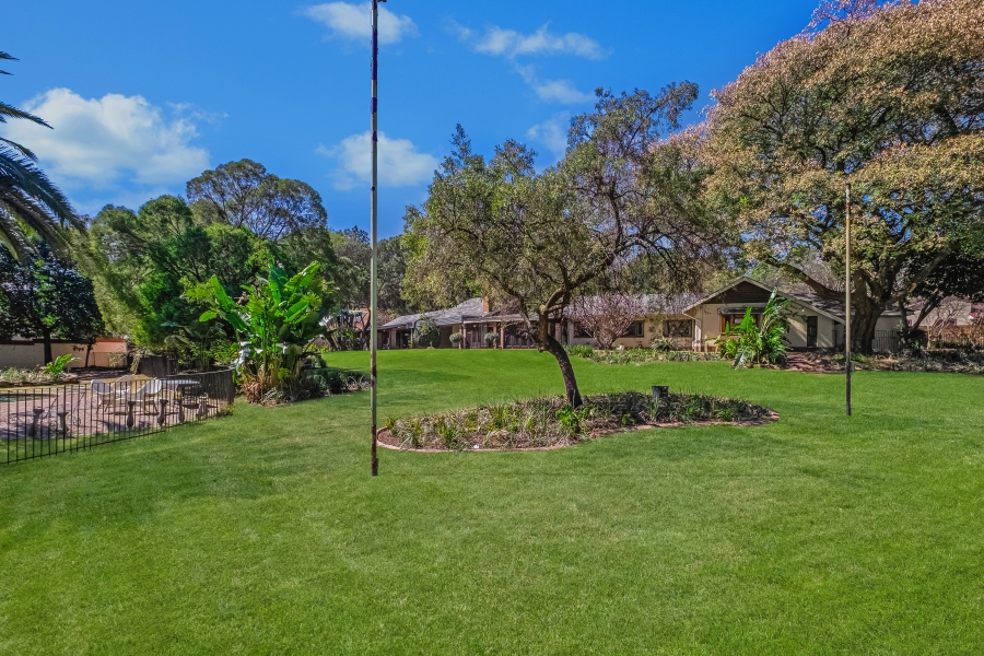 To Let 5 Bedroom Property for Rent in Bryanston Gauteng
