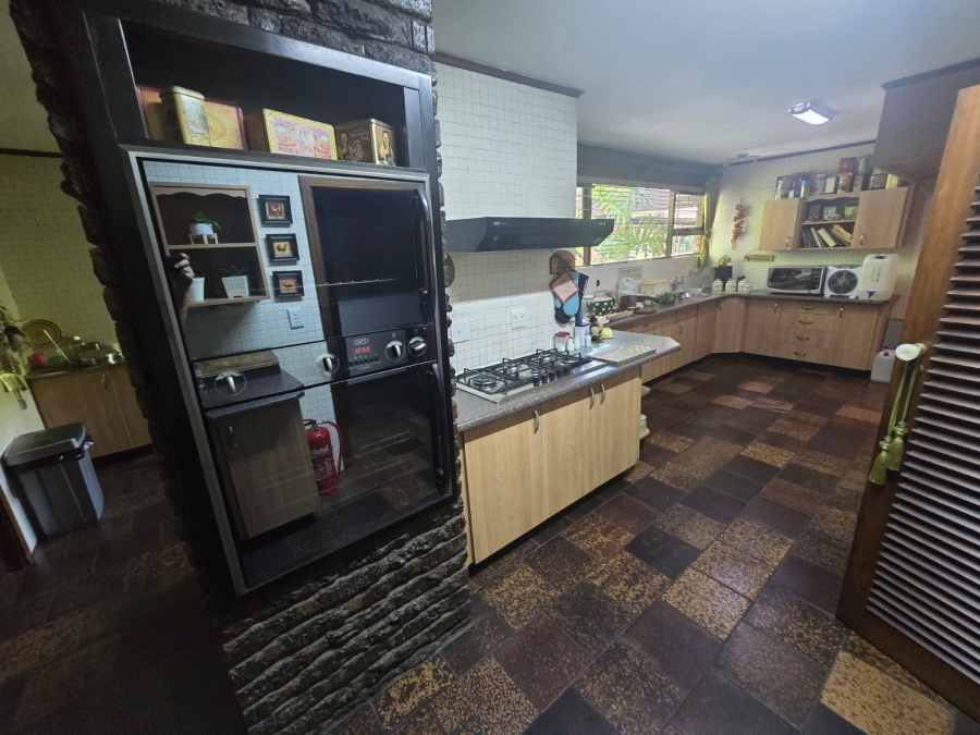 4 Bedroom Property for Sale in Parkhill Gardens Gauteng