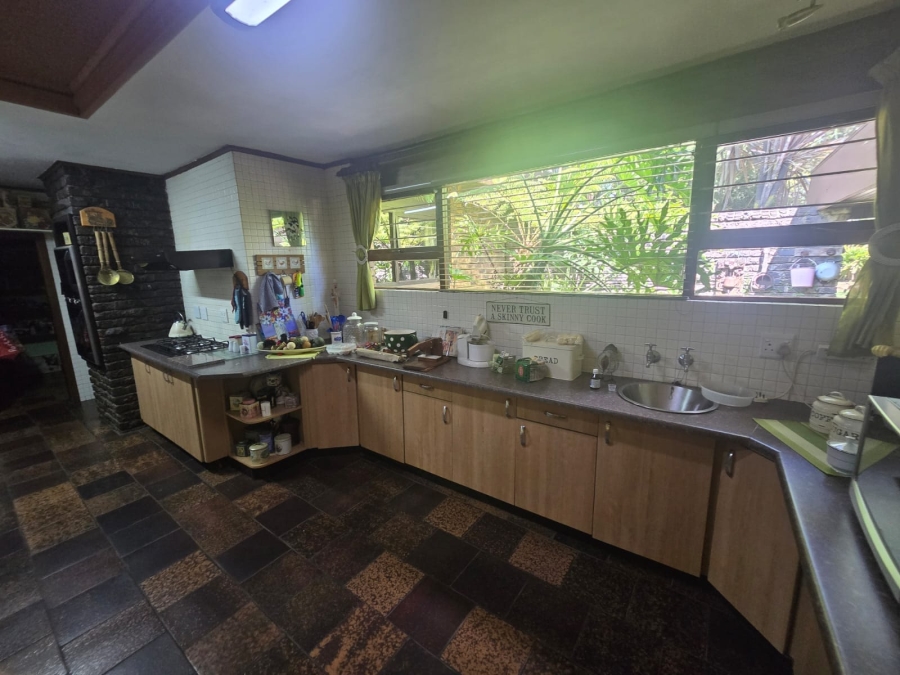4 Bedroom Property for Sale in Parkhill Gardens Gauteng