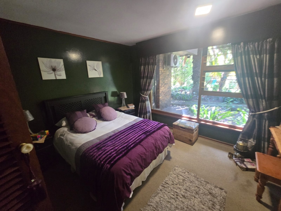 4 Bedroom Property for Sale in Parkhill Gardens Gauteng