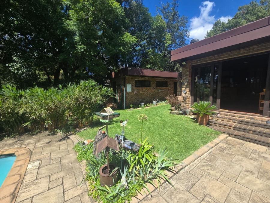 4 Bedroom Property for Sale in Parkhill Gardens Gauteng