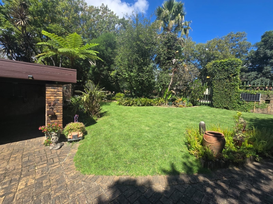 4 Bedroom Property for Sale in Parkhill Gardens Gauteng