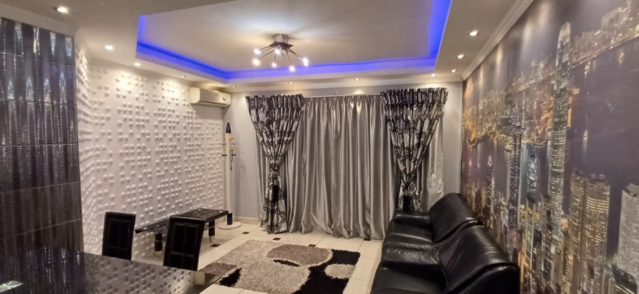 2 Bedroom Property for Sale in Riviera Gauteng