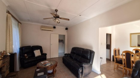 2 Bedroom Property for Sale in Bordeaux Gauteng